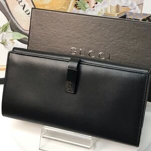 NWOT GUCCI Calf Leather Wallet 🖤
